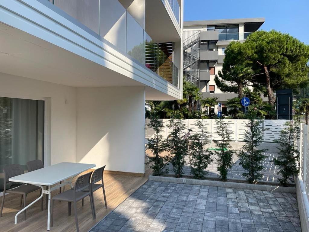 Lake Side Suites 加尔达湖滨 外观 照片